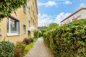 Renovierungsbedürftige & charmante 3-Zimmer-Wohnung mit 2 Balkone – 60431 Dornbusch, Frankfurt am Main – Vorschaubild 3