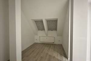 Nachmieter gesucht: Hochwertige 4-Zimmer-Maisonette-DG-Wohnung mit Terrasse in Treptow-Köpenick – 12437 Baumschulenweg, Berlin – Vorschaubild 9
