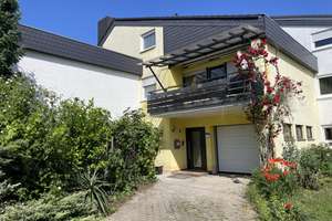 Provisionsfrei! Ihr neues Familienzuhause: Großzügiges Reihenmittelhaus mit Garten und Garage! – Die vollständige Adresse der Immobilie erhältst du vom Anbieter., 76448 Durmersheim – Vorschaubild 1