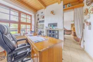 Stilvolle Stadtvilla mit Einliegerwohnung in ruhiger Lage im Ingolstädter Norden – Die vollständige Adresse der Immobilie erhältst du vom Anbieter., 85055 Nordost, Ingolstadt – Vorschaubild 4
