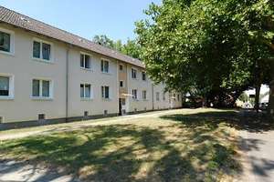 Gemütliche 3-Zimmer-Wohnung im ersten OG mit Balkon!