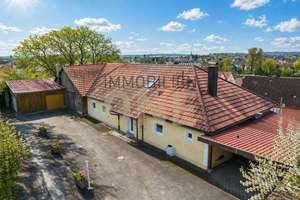 Kernsaniertes Einfamilienhaus mit Doppelcarport, Garage und Holzscheune – Die vollständige Adresse der Immobilie erhältst du vom Anbieter., 84069 Schierling – Vorschaubild 1