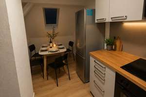 Wunderschöne 3 Zi Dachgeschoss Wohnung mit Balkon und Küche – Konradstr. -, 90429 Muggenhof, Nürnberg – Vorschaubild 2