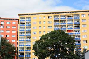 3-Raum-Wohnung mit Balkon in Citynähe – Mühlenstr. 28, 9111 Zentrum, Chemnitz – Vorschaubild 2