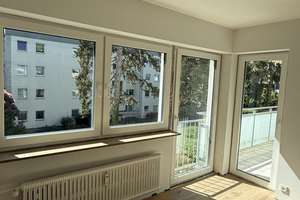 Umfangreich sanierte 3,5-Zimmer-Wohnung mit Balkon in Wiesbaden-Bierstadt  – Gleiwitzer Straße 9, 65191 Bierstadt, Wiesbaden – Vorschaubild 13