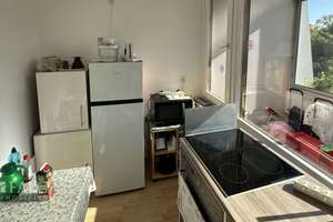 Helle 2-Zimmer-Wohnung mit großzügigem Wintergarten in Augsburg-Lechhausen – Die vollständige Adresse der Immobilie erhältst du vom Anbieter., 86167 Lechhausen-Ost, Augsburg – Vorschaubild 9
