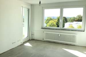 Ihre neue Wohnung: günstig geschnittene 3-Zimmer-Wohnung – Am Stadion 45, 33689 Sennestadt, Bielefeld – Vorschaubild 2