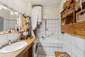 Charmante 3-Zimmer-Altbauwohnung im Herzen von München, Denkmalschutz, Wohnrecht für die Eigentümer – Die vollständige Adresse der Immobilie erhältst du vom Anbieter., 80469 Glockenbach, München – Vorschaubild 9