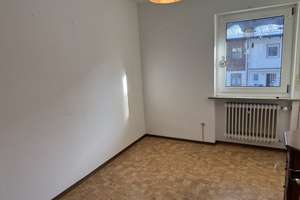 Was für ein Angebot!Klassisches Reihenmittelhaus mit erstaunlich viel Platz  und Möglichkeiten – Die vollständige Adresse der Immobilie erhältst du vom Anbieter., 82487 Oberammergau – Vorschaubild 3
