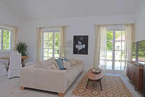 Lichtdurchfluteter Bungalow mit Pool und Garten in Siegsdorf – Die vollständige Adresse der Immobilie erhältst du vom Anbieter., 83313 Siegsdorf – Vorschaubild 5