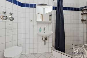 Helle 2-Zimmer-Altbauwohnung mit Balkon im ruhigen Hinterhaus – Die vollständige Adresse der Immobilie erhältst du vom Anbieter., 10245 Friedrichshain, Berlin – Vorschaubild 8