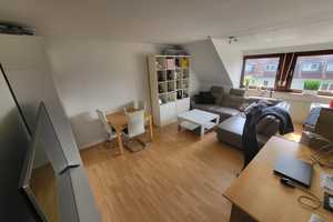 Schöne 3-Zimmer-Dachgeschosswohnung mit EBK in Nürnberg – Nürnberg – Vorschaubild 7