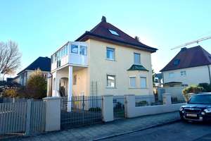 Top Lage! Vermietetes Zweifamilienhaus mit schönen großen Grundstück! – Die vollständige Adresse der Immobilie erhältst du vom Anbieter., 83022 Nord, Rosenheim – Vorschaubild 1