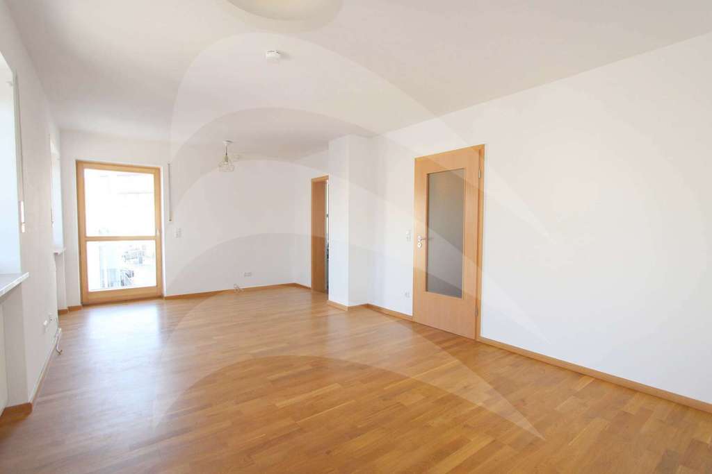 Immobilie in Geisenhausen - Großzügiges Appartement in Geisenhausen! - Bild 1