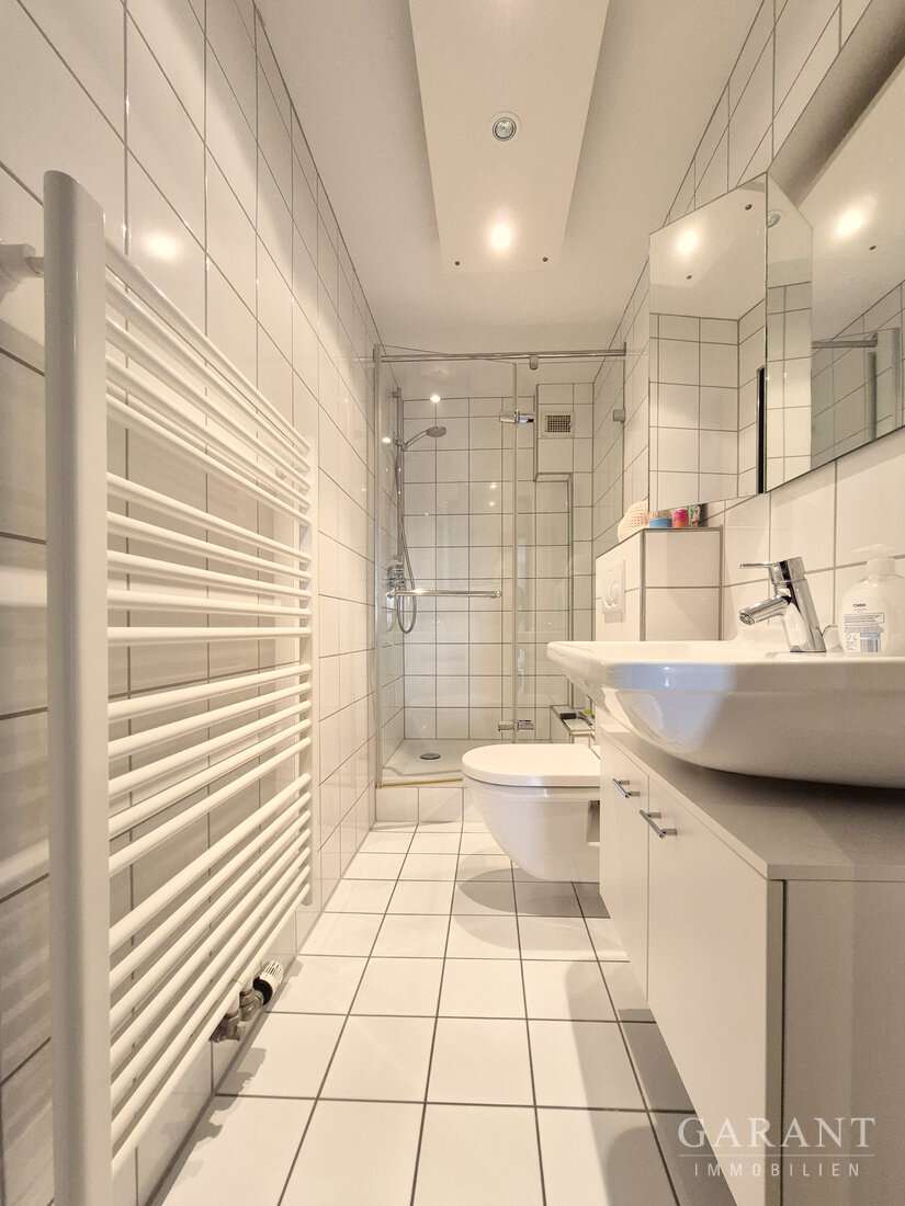 Immobilie in Beilstein - Licht + Raum + Weitblick! - Stilvolles Haus mit schöner Einliegerwohnung und großem Büro - - Bild 2