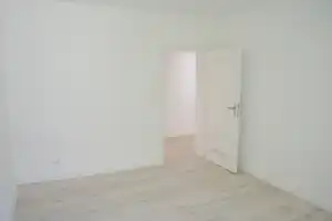 Top 2 Zimmerwohnung mit Balkon – Köln – Vorschaubild 9