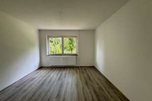 Top saniert und lichtdurchflutet: 3-Zimmer-Wohnung im Stadtkern – Am Moorgraben 1a, 38226 Lebenstedt, Salzgitter – Vorschaubild 3