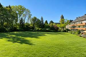 Wohnen zwischen Rhein & Schlosspark – großzügige 3-Zi-Whg. mit Balkon und 2 TG-Plätzen in Urdenbach – 40593 Urdenbach, Düsseldorf – Vorschaubild 20