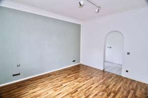 Charmante und modernisierte 2,5 Zimmer Altbauwohnung mit 2 zusätzlichen Räumen – Die vollständige Adresse der Immobilie erhältst du vom Anbieter., 70376 Hallschlag, Stuttgart – Vorschaubild 9