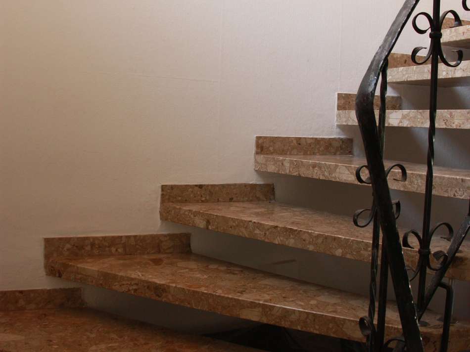 hochwertige Marmortreppe