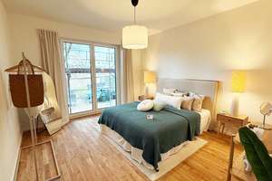 Großzügiger Wohnbereich, Sonnenbalkon & zwei Bäder – stilvolle 3-Zimmer-Neubau-Wohnung im Grünen – Niendorfer Weg 11-15, 22453 Groß Borstel, Hamburg – Vorschaubild 8