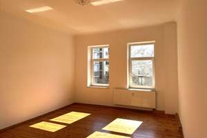 Provisionsfrei und bezugsfrei: Altbau-Beletage mit Stuck, Dielen, 2 Balkonen & grünem Hofblick. – Die vollständige Adresse der Immobilie erhältst du vom Anbieter., 12439 Niederschöneweide, Berlin – Vorschaubild 3