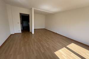 Köln-Ostheim, sanierte 1 Zi KDB, Balkon, Aufzug – Frankfurter Str. 703, 51107 Ostheim, Köln – Vorschaubild 4