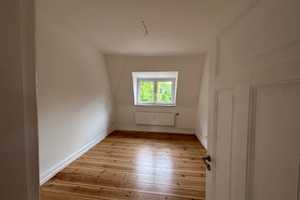 Stilvolle 1-Raum-Dachgeschosswohnung in Hamburg Bahrenfeld – Silcherstraße 1, 22761 Hamburg – Vorschaubild 2