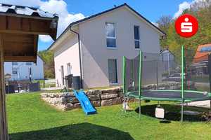 Neuwertiges Eigenheim mit schönem Garten in Etzelwang – Schloßblick 11, 92268 Amberg-Sulzbach (Kreis) – Vorschaubild 1