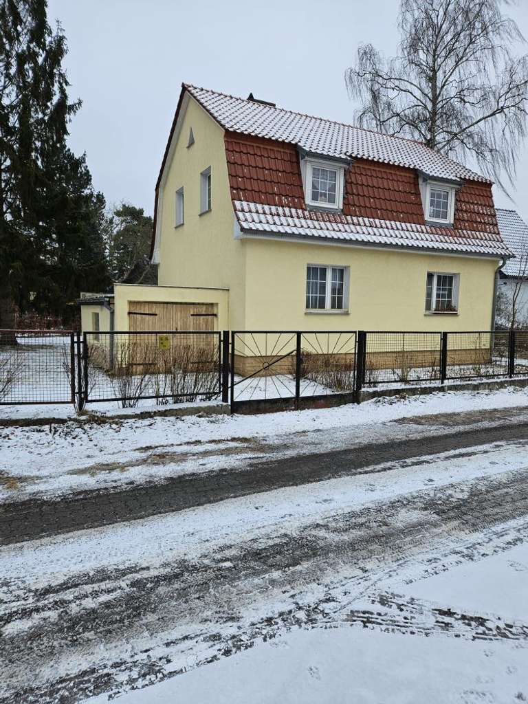 Immobilie in Schulzendorf - Teilsaniertes EFH  in guter Lage - Bild 1