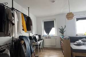 2-Zimmer-Wohnung mit Gartenparzelle und Balkon ab dem 01.08 zu vermieten – Düppelstr. 22, 52068 Panneschopp, Aachen – Vorschaubild 3