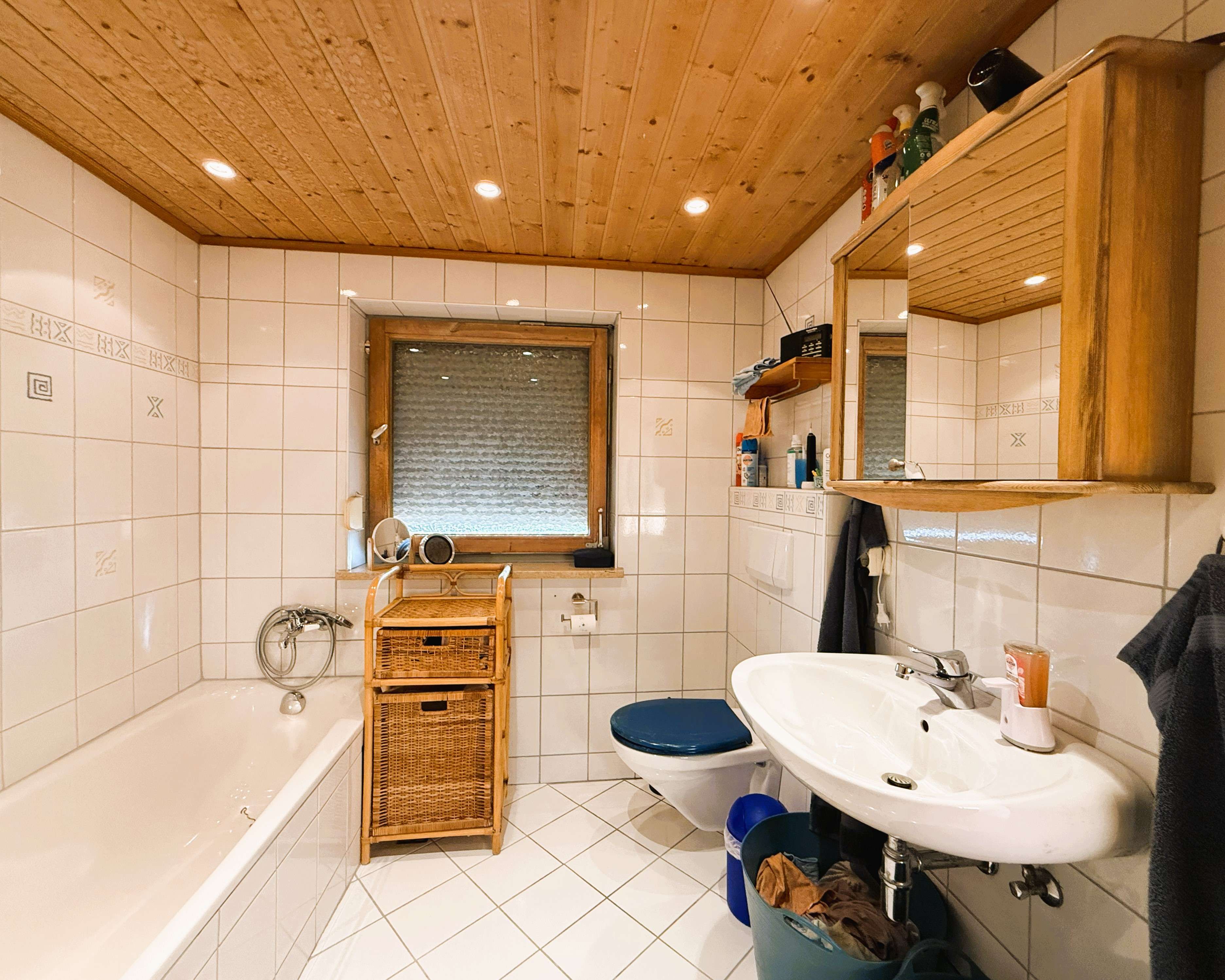 Immobilie in Bruckmühl - Ein Zuhause zum Gestalten –  für Familien, Gartenliebhaber  und Handwerker - Bild 1