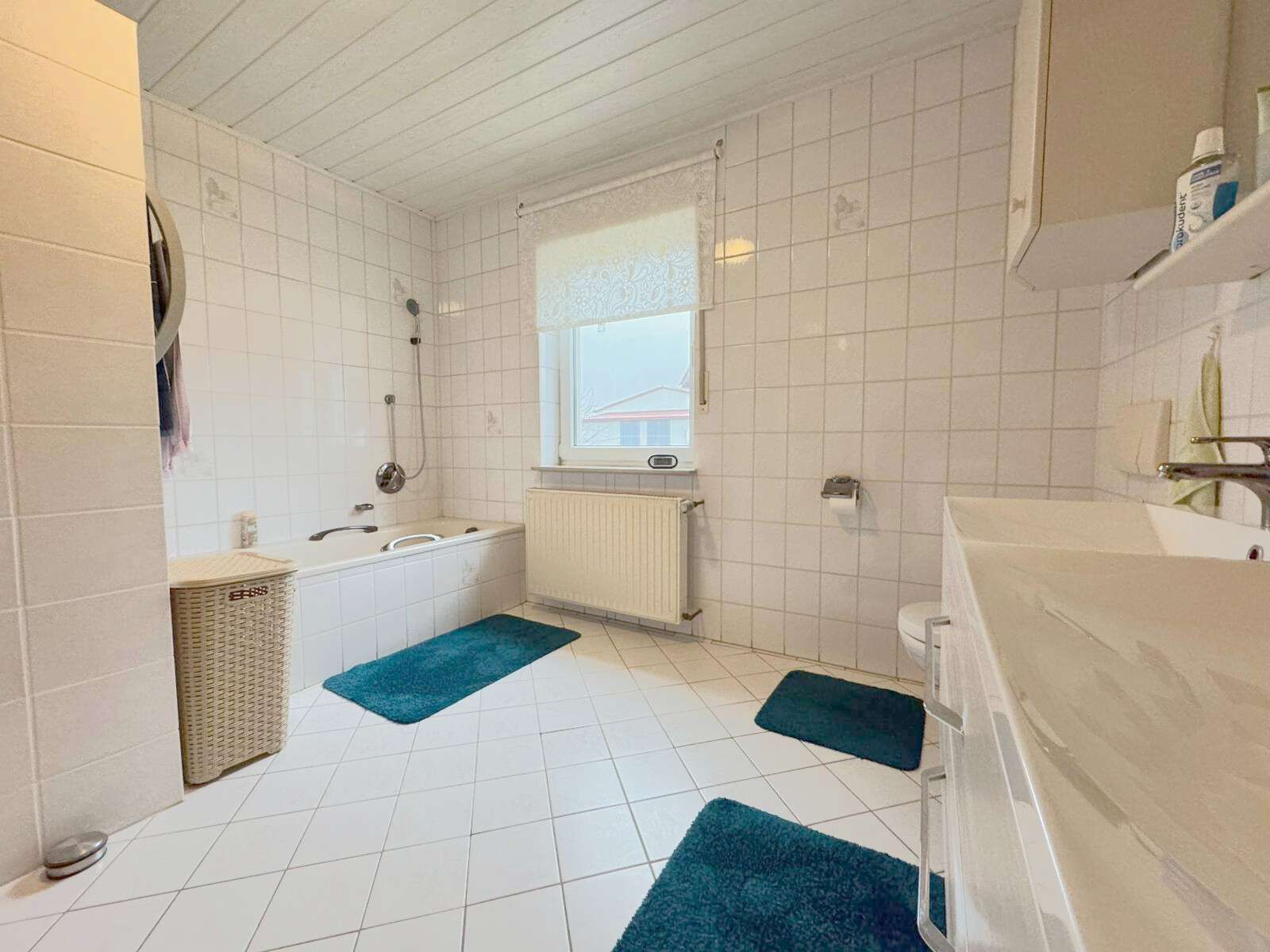 Immobilie in Homberg (Ohm) - Gepflegtes Zweifamilienhaus in zentraler Lage von Homberg/ Ohm - Bild 9