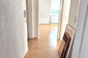 gut geschnittene 3-Zi.- DG- Wohnung in begehrter Wohnlage – Die vollständige Adresse der Immobilie erhältst du vom Anbieter., 70597 Degerloch (Ortsteil), Stuttgart – Vorschaubild 6