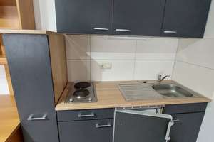 Für Studenten, schönes möbliertes 1-Zimmer Apartment !  Anfragen bitte nur per E-Mail – Katholischer Kirchenplatz 4, 91054 Altstadt, Erlangen – Vorschaubild 9