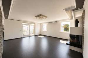 Stilvolle Maisonettewohnung mit Kamin, großem Balkon und Stellplatz in Köln-Sürth