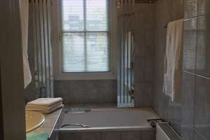 Köln Dellbrück, 3-ZKB Wohnung in 3 Fam. Villa, ideal für alleinstehende Damen. – Die vollständige Adresse der Immobilie erhältst du vom Anbieter., 51069 Dellbrück, Köln – Vorschaubild 8