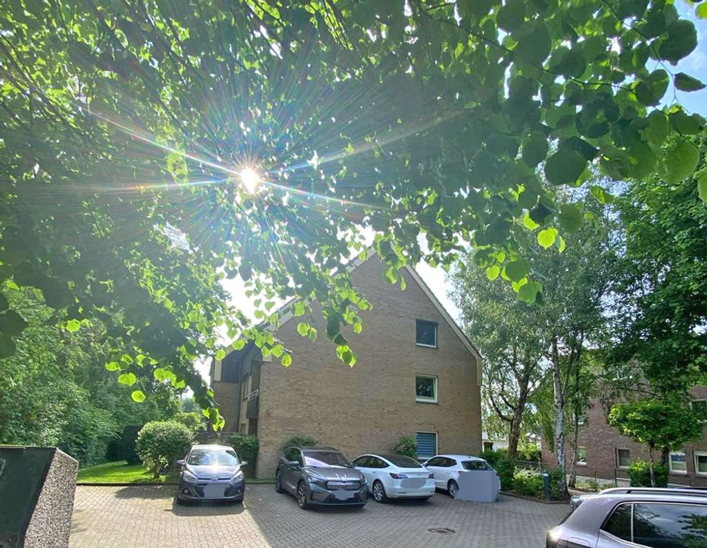 Pansdorf - traumhafte 2-Zimmer Maisonettewohnung mit moderner EBK, Loggia, Stellplatz und Kellerraum