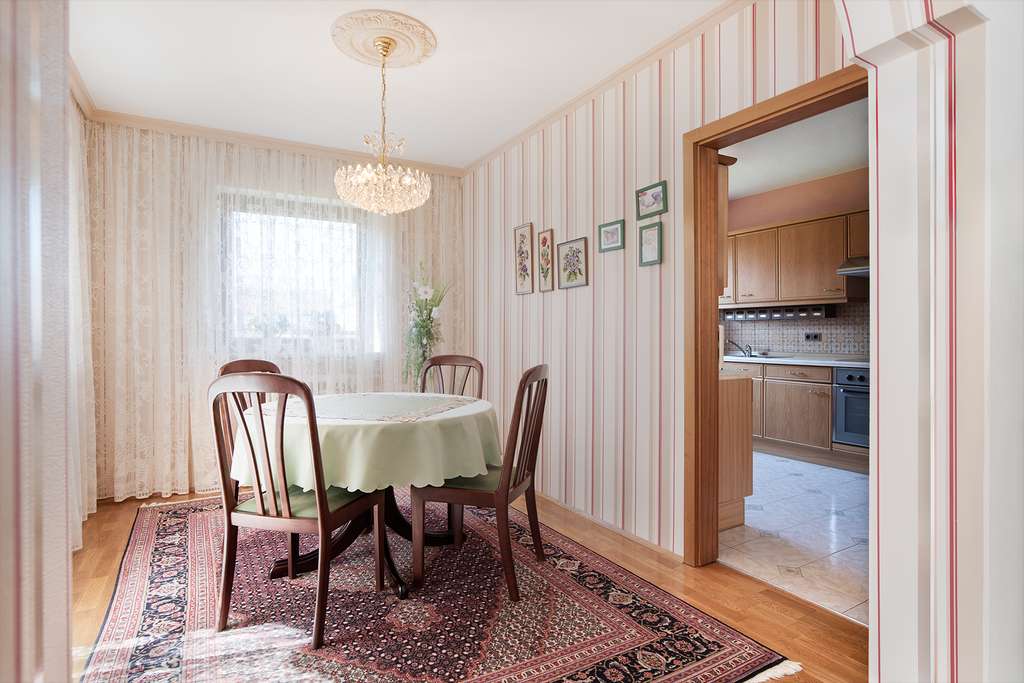 Immobilie in Haimhausen - VIEL RAUM FÜR IDEEN - Freistehendes Einfamilienhaus in hervorragender Wohnlage - Bild 2