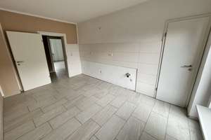 🆕⭐3 ZimmerWohnung mit Südbalkon, Vinylböden, Fliesen, Wohnküche, & Garage⭐🆕 – Die vollständige Adresse der Immobilie erhältst du vom Anbieter., 44143 Kaiserbrunnen, Dortmund – Vorschaubild 5