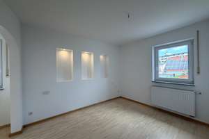 Stilvoll wohnen in Augsburg-Kriegshaber – freistehendes Einfamilienhaus mit Kamin & Designküche – Emily-Balch Straße 7, 86156 Kriegshaber, Augsburg – Vorschaubild 24