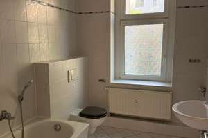 Wohnung im Hochparterre mit Einbauküche, Laminat, Bad mit Fenster, eigene Terrasse – Uhlandstraße 34, 4177 Altlindenau, Leipzig – Vorschaubild 10