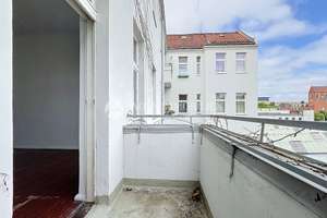 Sanierungsbedürftige 2-Zimmer-Altbauwohnung mit Holzdielen + Balkon! – Philippistraße 3, 14059 Charlottenburg, Berlin – Vorschaubild 4
