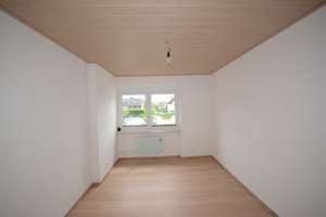 Renovierte / modernisierte Wohnung mit Balkon in Köln-Dünnwald – Die vollständige Adresse der Immobilie erhältst du vom Anbieter., 51069 Dünnwald, Köln – Vorschaubild 2