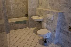 2-Zimmer-Wohnung in Magdeburg mit Balkon und Erkerzimmer – Maxim-Gorki-Str. 23, 39108 Stadtfeld Ost, Magdeburg – Vorschaubild 4