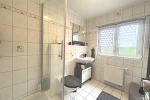Familienfreundliches Reihenendhaus 6,5 Zimmer mit Garten und Balkon – Essen – Vorschaubild 7