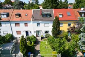 Reihenmittelhaus mit Ausbaureserve, Terrasse & großem Westgarten in Zerzabelshof, Nürnberg – Nürnberg – Vorschaubild 1