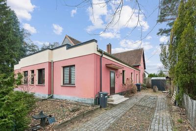 Toplage, riesiges Grundstück - Ein Haus, das neu gedacht werden will!