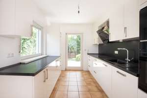 Großzügiges Haus mit südöstlicher Terrasse und sonnigem Garten – 63128 Dietzenbach – Vorschaubild 11