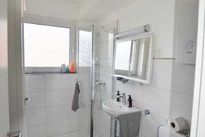 Helle 2- Zimmer-Wohnung mit Balkon – im schönen KR-Bockum – Rott 104, 47800 Krefeld – Vorschaubild 4